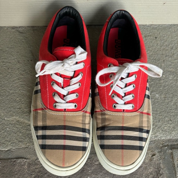 Burberry Super Runway Somerton & Red Low Top Sneakers 🔥 - Picture 3 of 9